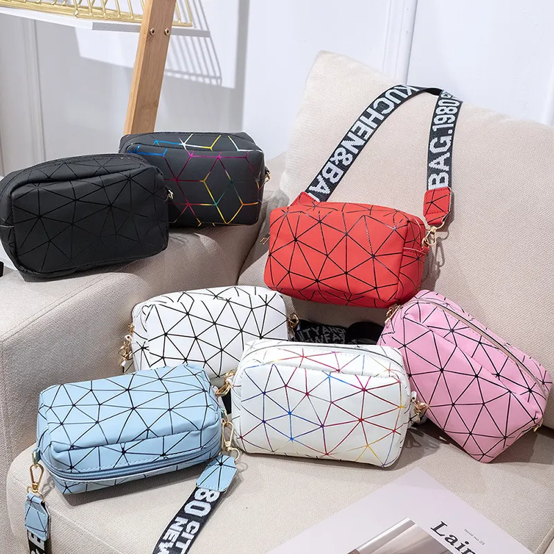 Evening Bags Laser Crossbody Bag Women Pink Silver Fanny Pack Female Belt Bag Black Geometric Waist Packs Laser Chest Phone Camera Bag 230804