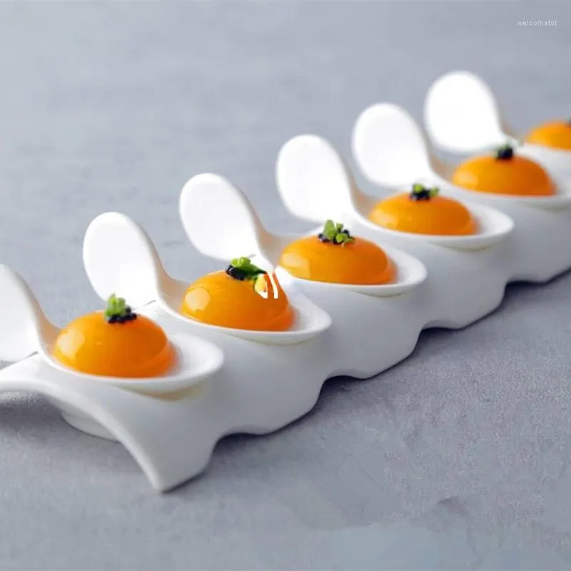 Assiettes Cuillère Plats Caviar Cuisine Blanc En Céramique En Forme De Couverts Sushi Cuisine Assiette À Salade Fruits Restaurant Fusion Moléculaire