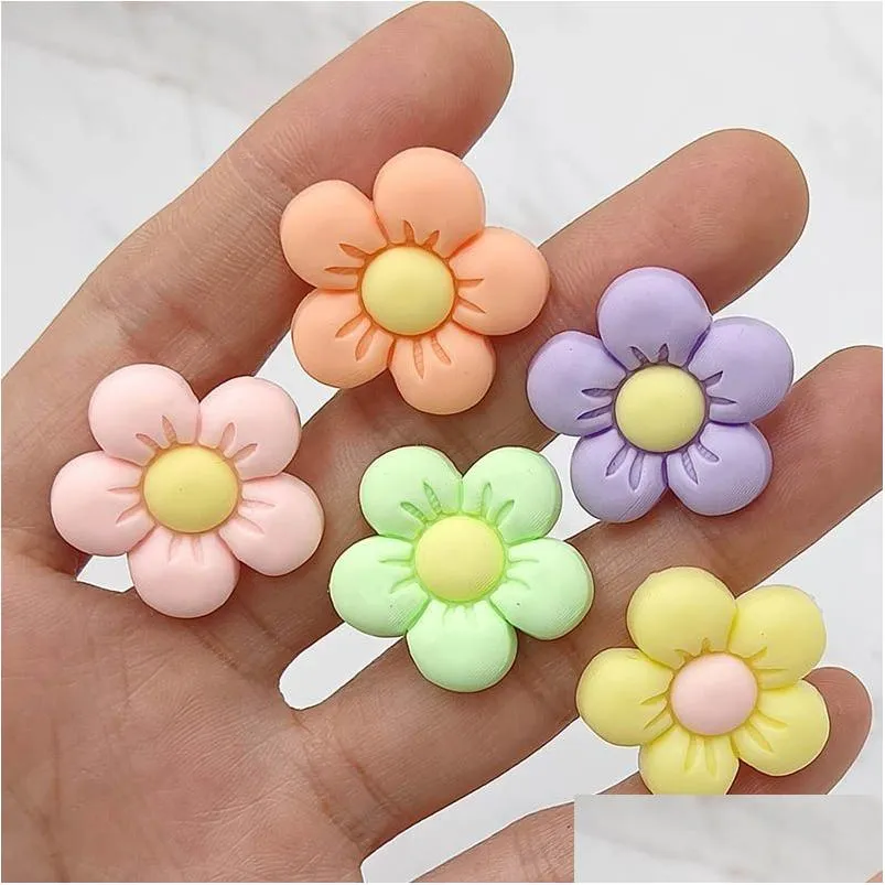 Autre vente en gros 30 50 100 Pcs Colorf Fleurs Pvc Chaussure Charme Accessoires Diy Boucle Décor Fit Pins Clog Charms Jibz Kid Party Gift Dro Dhlwq