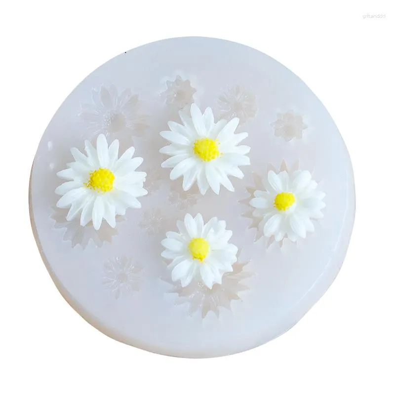 Stampi da forno Piccola margherita Stampo in gesso Silicone Auto Fiori piccoli Torta al cioccolato Fondente Decoratin