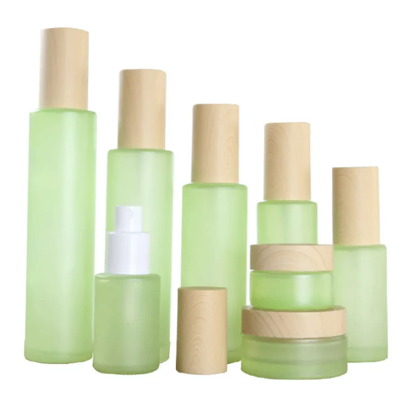 20ml 30ml 40ml 60ml 80ml 100ml 120ml Pot de crème en verre dépoli vert Brouillard Spray Lotion Pompe Bouteille avec couvercles en bois Caps Conteneur cosmétique JL1795