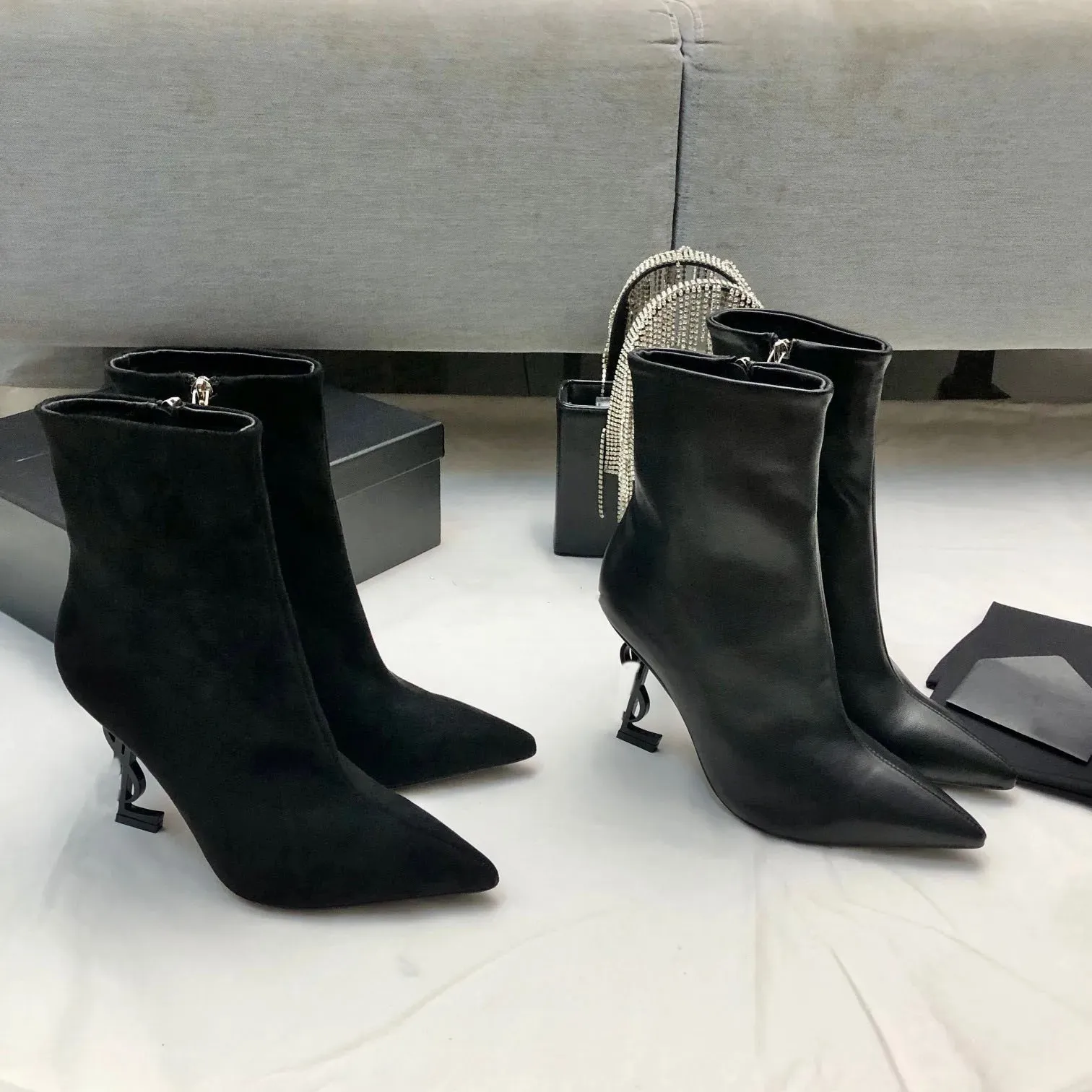 Opyum Stiefeletten mit spitzer Zehenpartie, speziell geformter Absatz, 10,5 cm, für Mädchen und Damen, Luxus-Designer, Leder, Wildledersohle, modische Booties, Schuhe aus der Fabrik, Größe 35–41