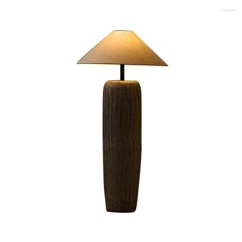 Lampy podłogowe japoński styl 2023 ręcznie robiony nordycki norduski homestay pionowa pionowa retro sypialnia ceramiczna lampa dekoracyjna