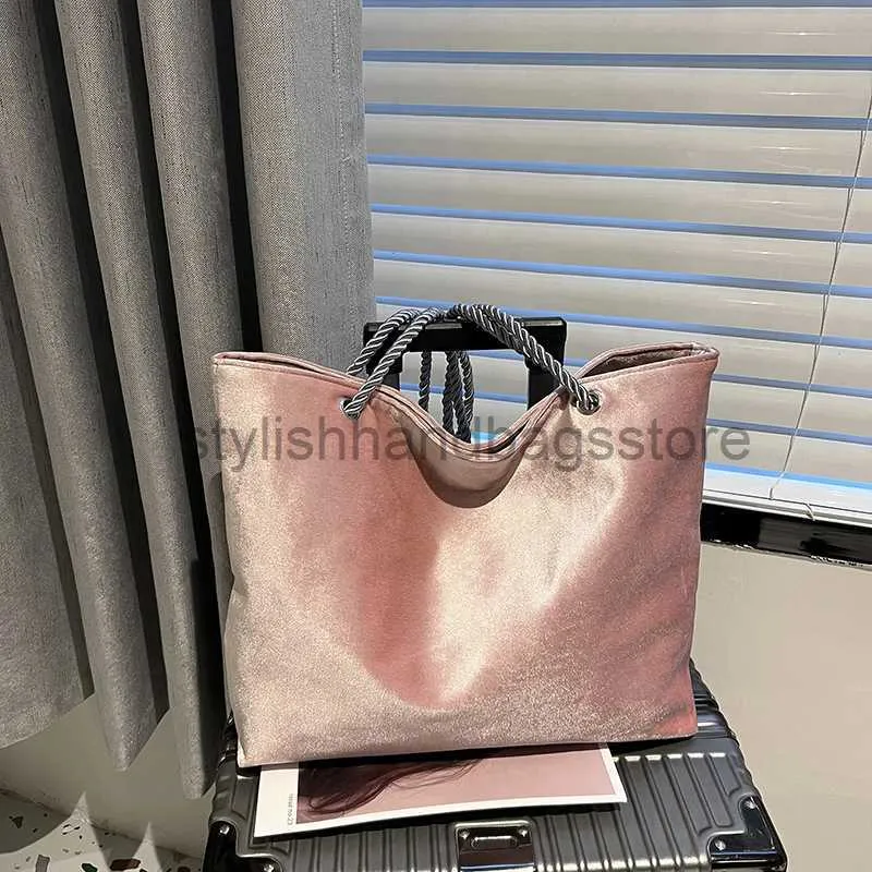 Sacs à bandoulière pour femme Sac à main simple et élégant pour femme Sac à main pour femme Printemps/été 2023 Nouveau sac fourre-tout à une épaule à la modestylishhandbagsstore