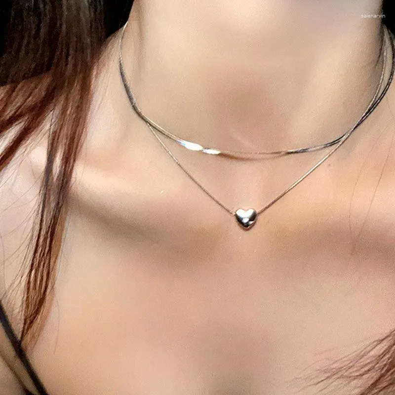 Girocollo Collana con pendente a cuore unico Catena in acciaio inossidabile con pendente a doppio strato Perfetto per le donne alla moda