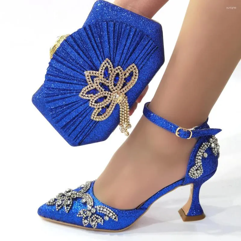 Sapatos sociais em tecido de PU brilhante azul nigeriano com strass brilhantes para decoração de festas e bolsas para uso diário