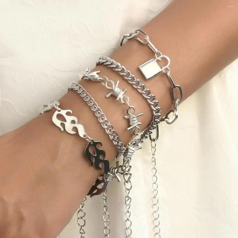 Charm Bracelets Aprilwell 5 pçs/conjunto Banhado a Prata Punk Multi-Pulseira Para Mulheres Kpop Espinhos Flame Emo Cuff Festa Jóias Presentes