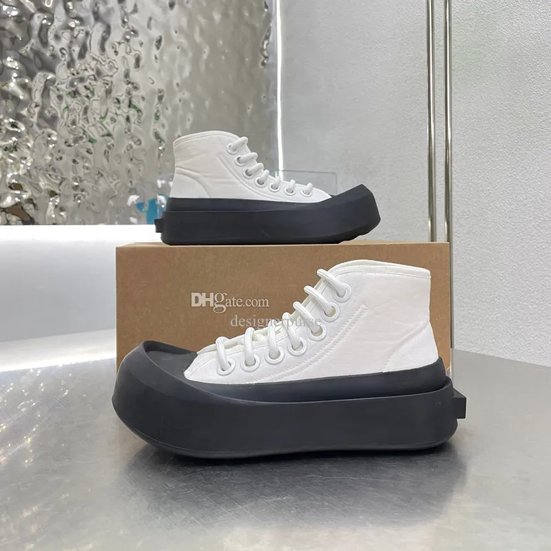 スニーカー Jumbo Laced Sneakers Bulk Jumbo Sneaker: Designer Unisex High Top Shoes For