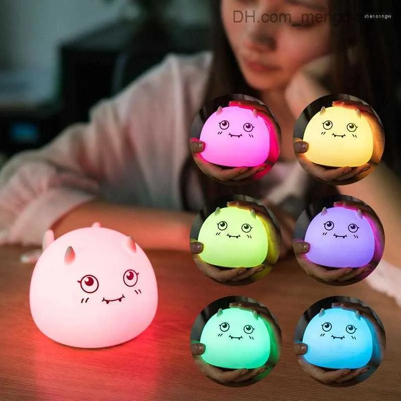 Lampes Abat-jour Veilleuses Silicon Little Devil Veilleuse pour enfants avec détecteur de mouvement Lampe de chevet pour bébé Alimenté par batterie Luminaria LED Z230805