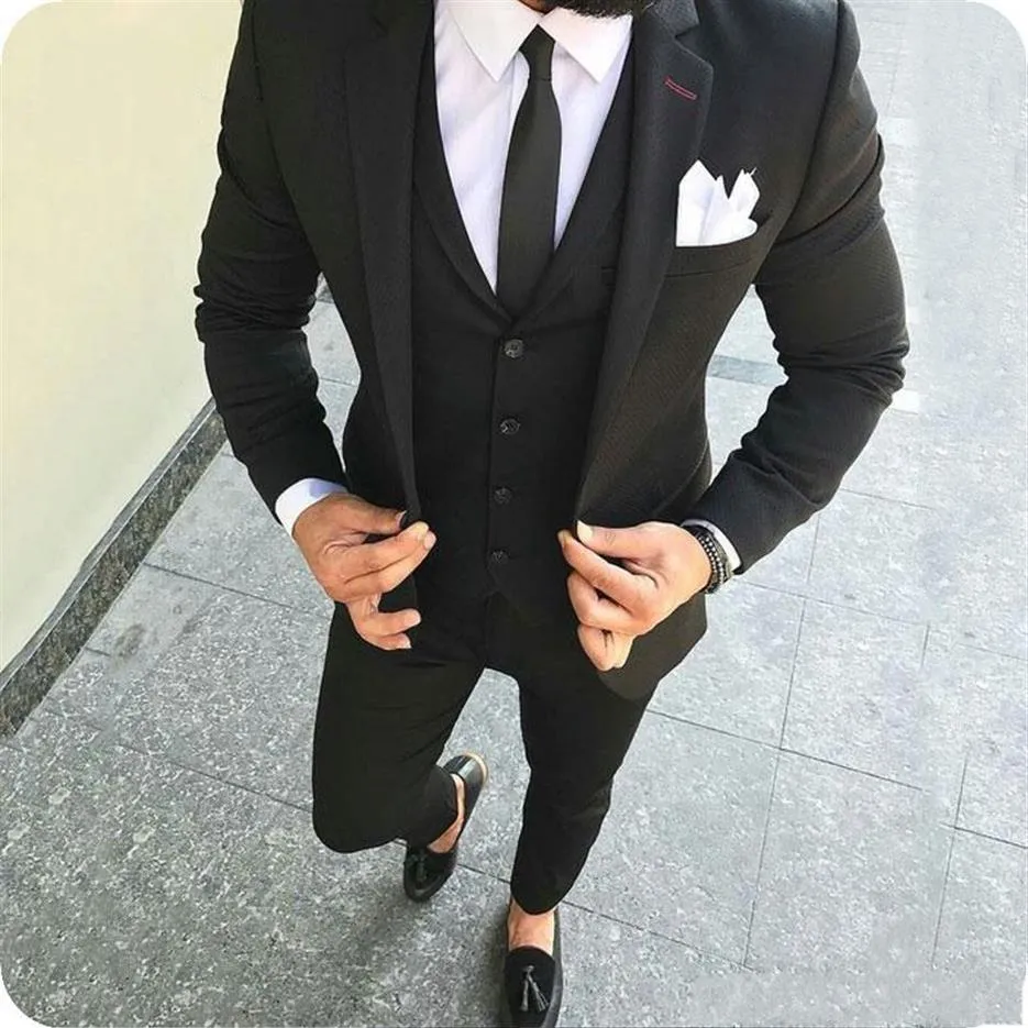 Beau Un Bouton Noir De Mariage Marié Smokings Notch Revers Garçons D'honneur Hommes Costumes De Bal Blazer Veste Pantalon Gilet Cravate NO2109267U