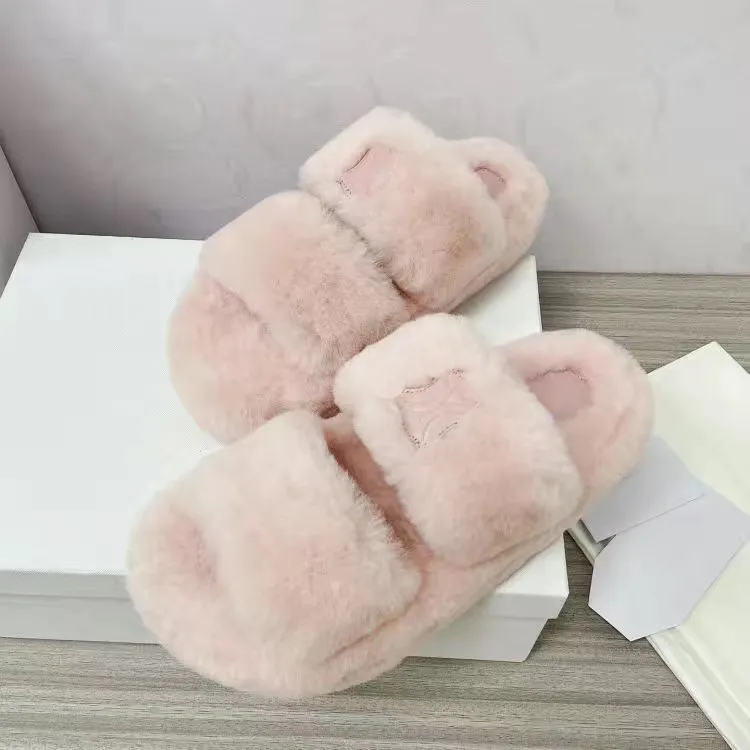 Luxury house triumph woolskin Slippers feather slides furry fur flat sandales mens designer Shoe sandal fashion woman Slipper 8 celiny white fluffy Slide teddy bear