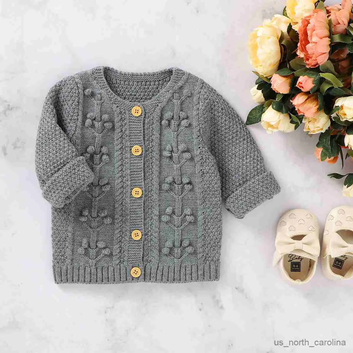 Jacken Säugling Neugeborenes Baby Mädchen solide handgefertigte Blase Ball 3D-Textur gestrickte Strickjacke Herbst Winter warme Outfits Pullover Jacken Mäntel R230805