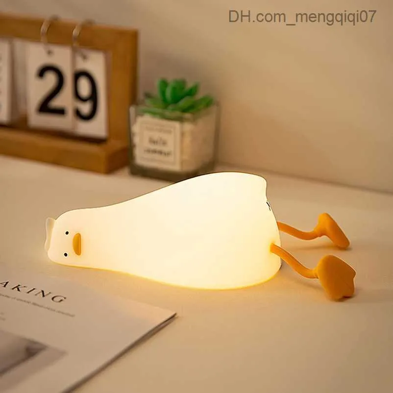Lambalar Gölgeler Komik Yalan Düz Ördek Gece Işığı Led Squishy Duck Lamba 3 Aydınlatma Modları Şarj Edilebilir Silikon Başucu Dokunmatik Lamba Z230809