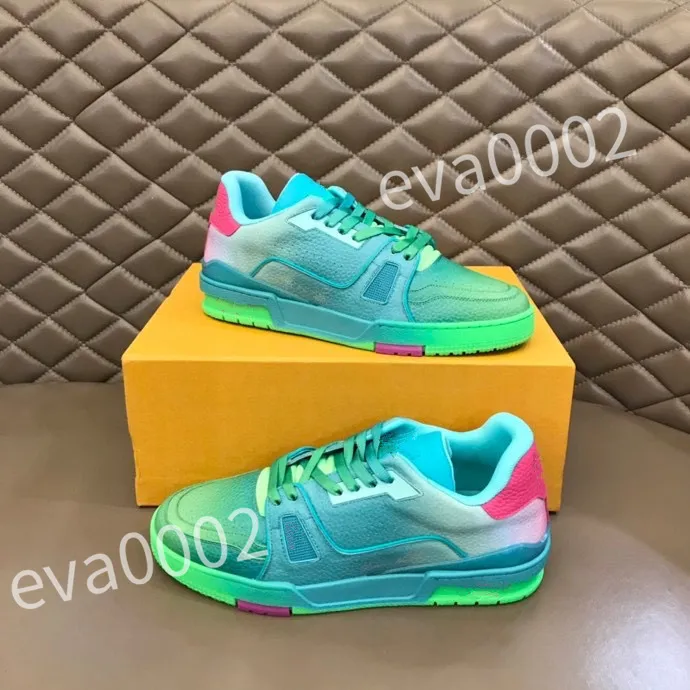 2023 Ny lyxdesigner män kil yttersula kalvskinn plattform skor gummi sneakers mode casual sko block fluorescerande vita sneakers rd0632