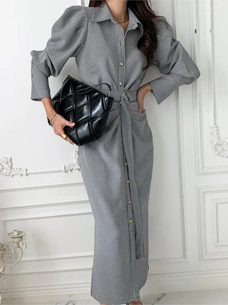 Robes décontractées Chic robe élégante pour les femmes manches bouffantes rabattu Split Vestidos vêtements automne simple boutonnage rue bureau dame