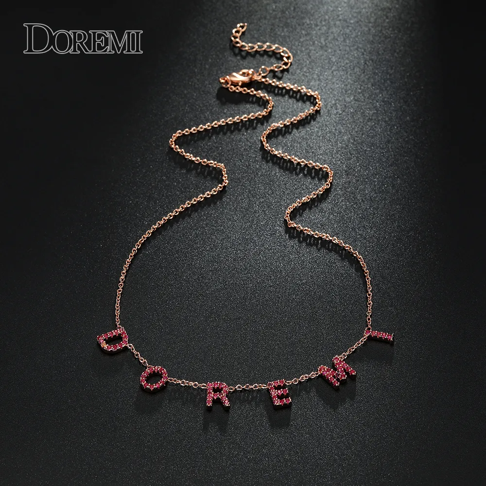 Подвесные ожерелья Doremi 9mm 5color Персонализированные пользовательские Cz Stone Crystal Название Название для Woemn Choker Chain Letter Letter Collects Custom Disterry Gift 230804