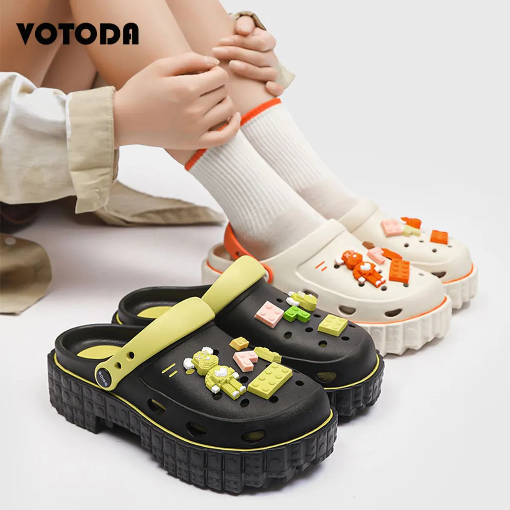 Slippers Platform Women Summer Clog Slippers Outdoor Casual Non-slip Beach Sandals Cartoon Cute Hole Slides with Charm Colorful Shoes 230804