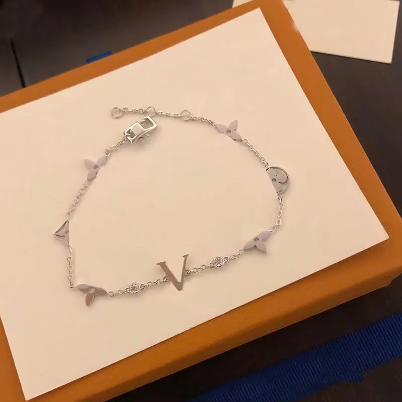 Klasyczne łańcuch bransoletki projektant biżuterii Kobiety Boguń 18K Gold Stated Stal nierdzewna nowe modne kryształowe koraliki kwiatowe miłośnicy prezenty