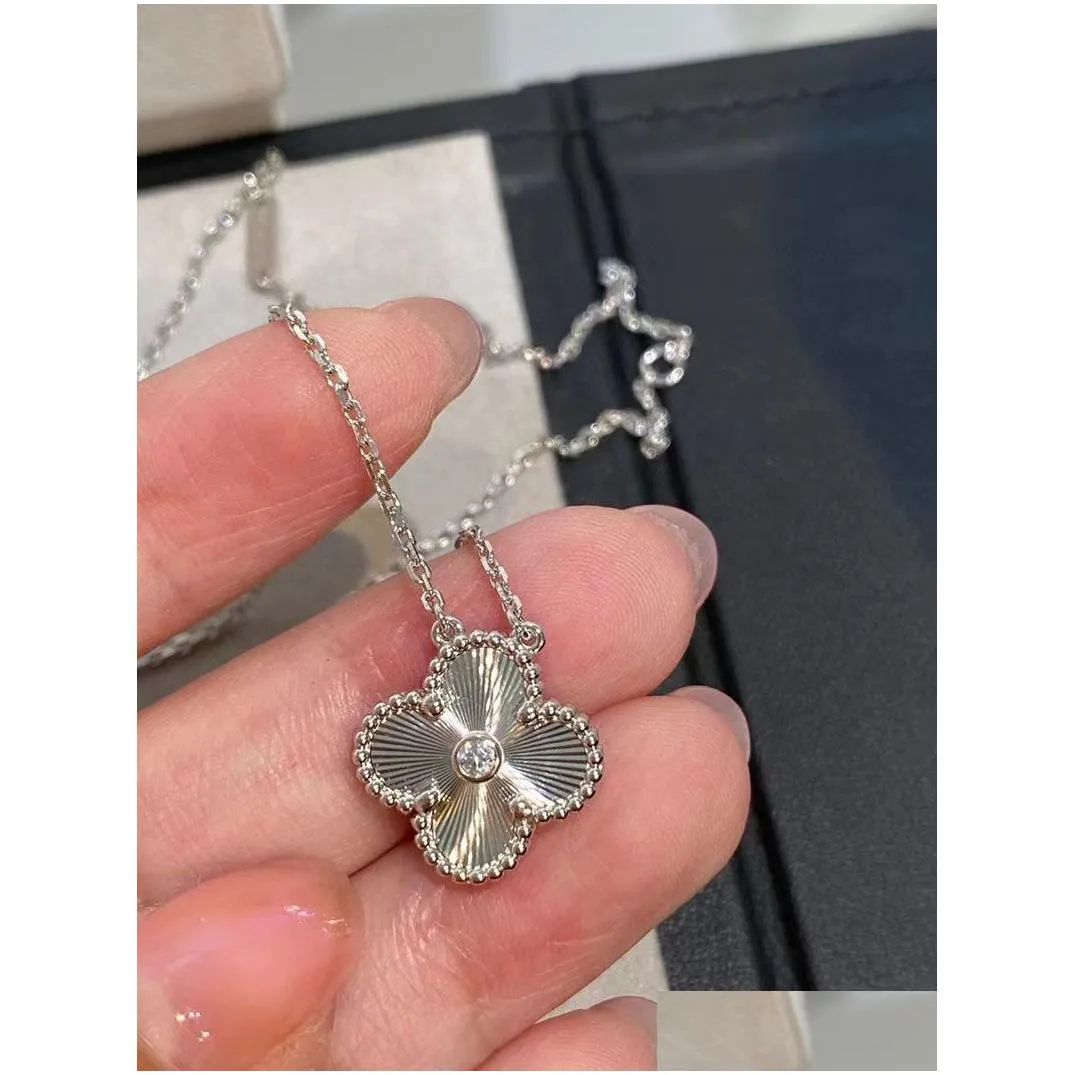 women silver laser clover pendant necklaces mother of pearl brand luxury classic christmas limited edition designer necklace choker chains jewelry