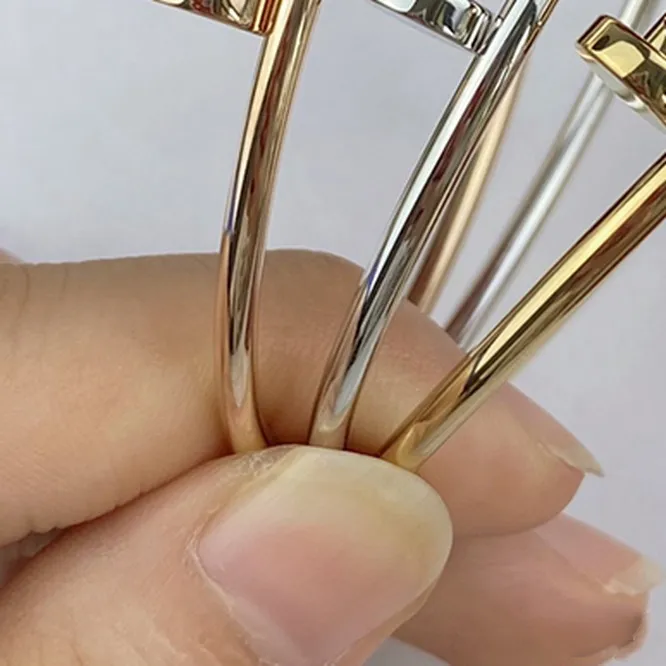 Bangle dunne sterling nagel sier holle buis gemaakt van vergulde openingsmethode is consistent met de officiële productdames armbandteller kwaliteit 232810 ficial