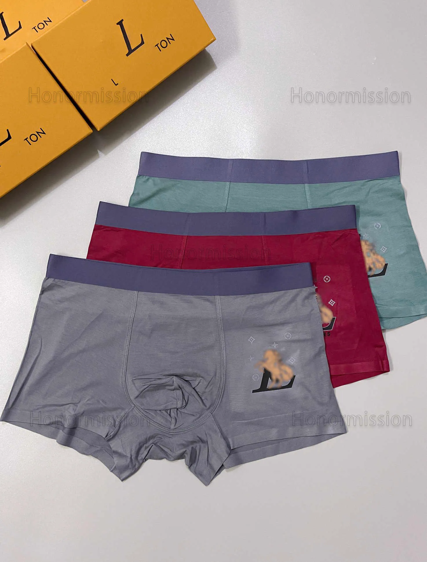 2024 Diseñador Louiseitys Hombres clásicos Classal Boxer Pants de boxeador algodón de algodón sin aliento Tres piezas con caja 080412