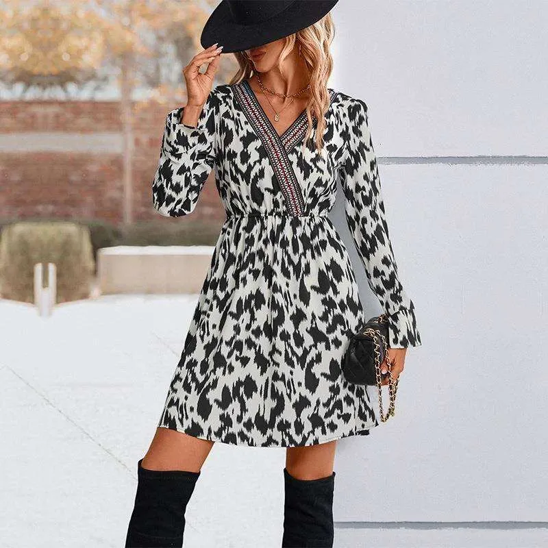 Оптовая продажа осенне-зимней женской одежды с леопардовым принтом и темпераментом