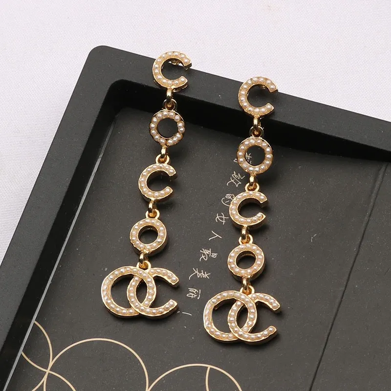 8236 Nuovi orecchini d'argento dell'oro dolce di modo trasversale del progettista esagerano gli orecchini freddi di stile