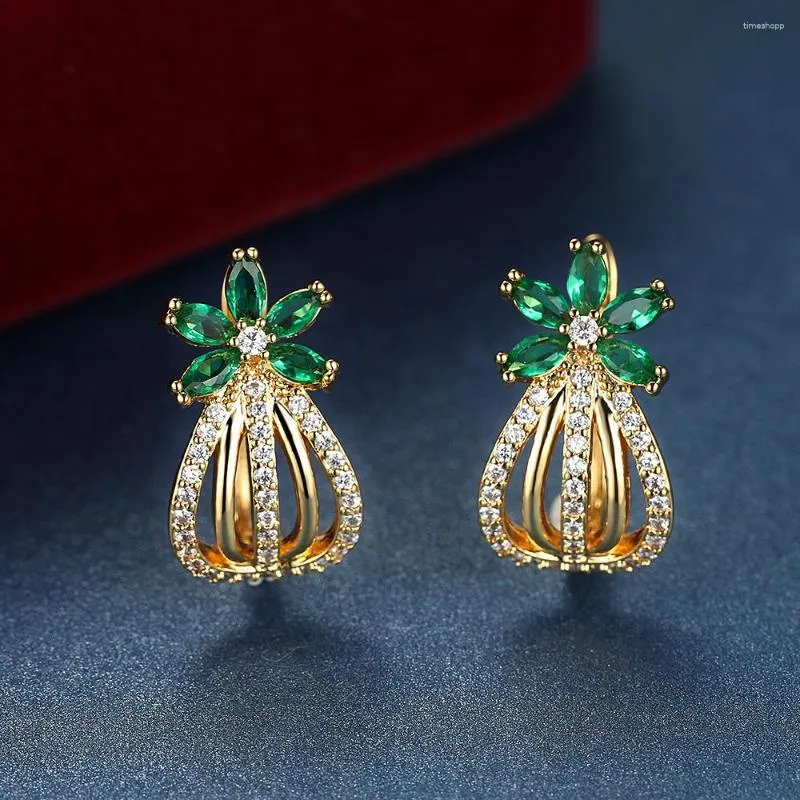 Brincos de argola lindos ocos clipe de flor verde banhado a ouro 14 quilates argolas de zircônia penduradas para mulheres joias de festa de aniversário