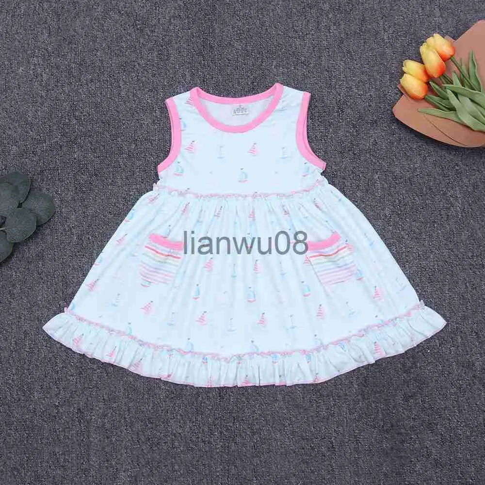 Robes de fille 2022 nouveau style robe de bébé pour fille Floral Pocket Oneck vêtements mode jupe sans manches nouveau-né une pièce pour 17T infantile filles x0806