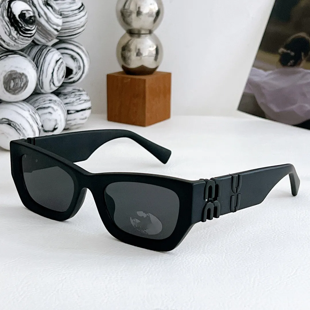 Óculos de sol de alta qualidade MUI Glasses de sol dos óculos de sol femininos Top qualidade 1 Melhor acetato de sol retangular dos óculos de vidro oval de grau de vidro de vanguarda 104