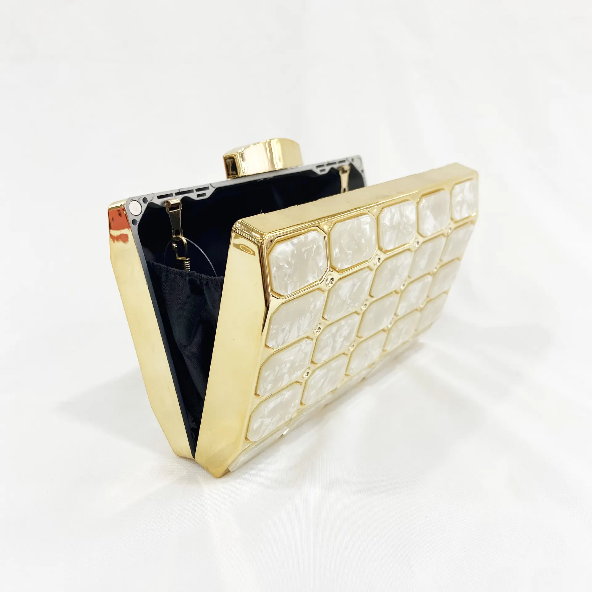 Outlet Factory Women Handbag Elegant Atmosphere Studded Clutch Bag Personality Metal Hard Box Dinner Handbags Joker Fashion Acrylic Chain Bags 4266 From 19 49 DHgate