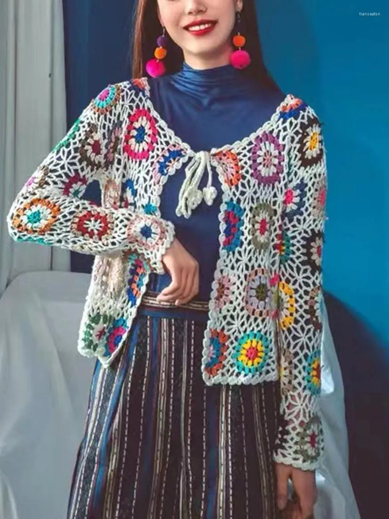 Kadın Örgü Kadınlar Boho Floral Tığ Örgüsü Kesme Kravat Önü - Hafif Uzun Kollu Top Sokak Giyim için