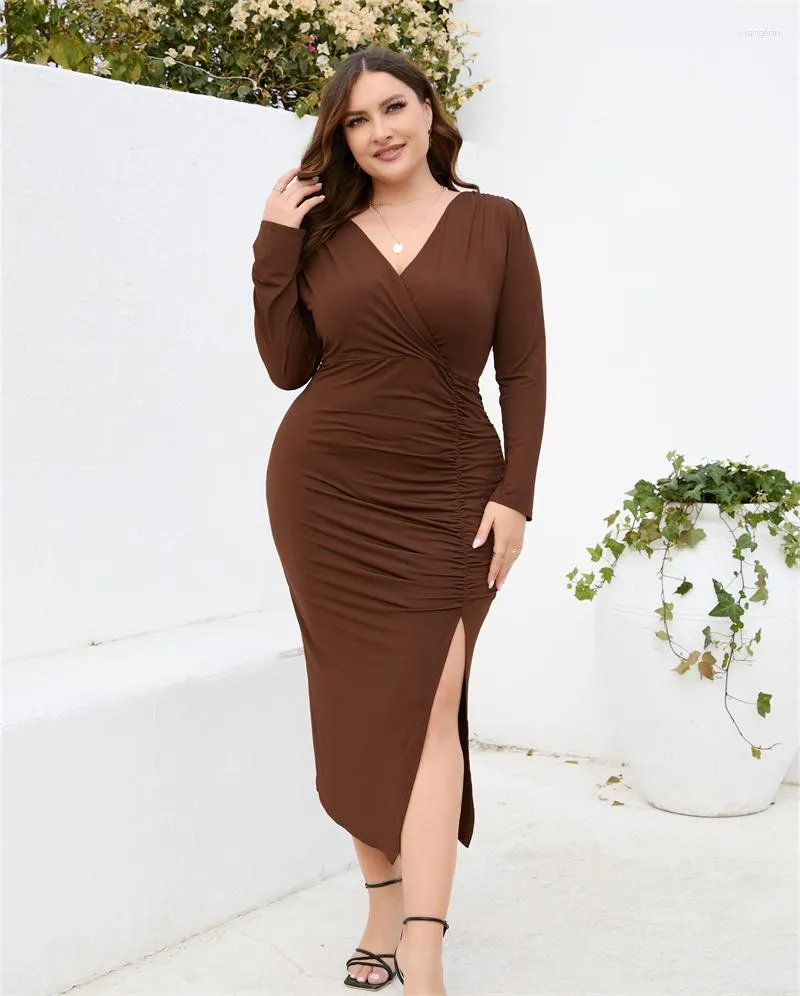 Robes grande taille 4XL 5XL manches longues couleur unie col en V Wrap hanche jupe fente Europe Sexy robe amincissante tailles soir e de mariage