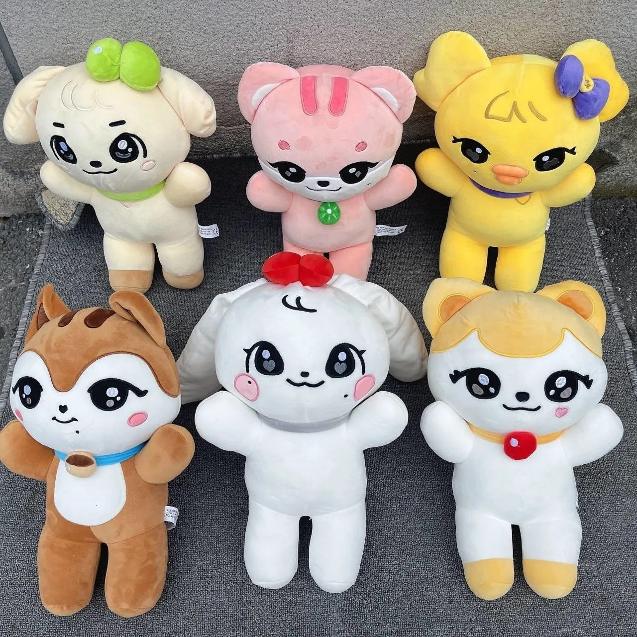 Muñecos de peluche 203045 CM Kpop IVE Cherry Plush Kawaii Cartoon Jang Won Young Plushies Doll Juguetes de peluche lindos Almohadas Decoración del hogar Regalos 230804