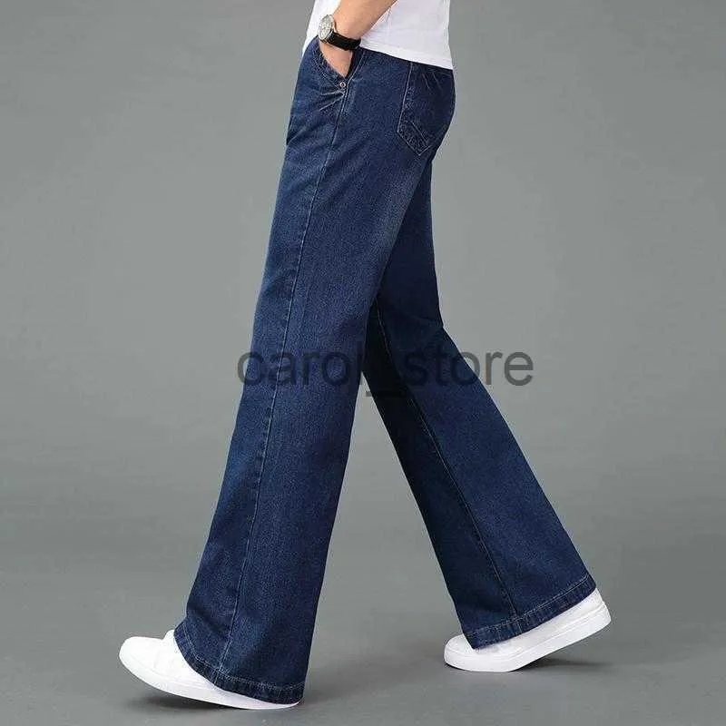 Vaqueros campana hombre sale
