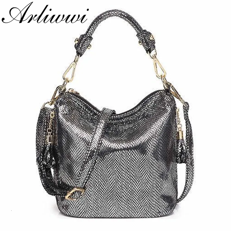 Borse da sera Borse in PU di lusso per donna Summer Lady Borse a tracolla con secchiello lucido Moda Borsa in argento dorato metallizzato 230804