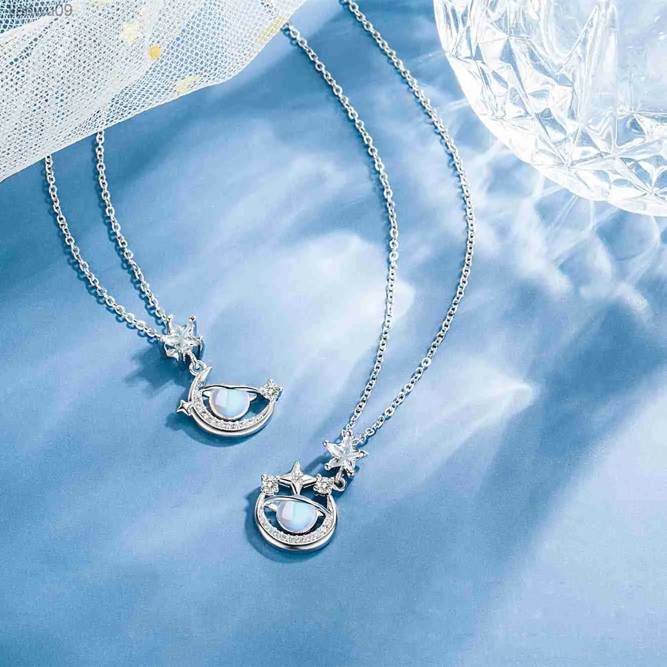 Nieuwe Hot Koop vrouwen Zilver Kleur Moonlight Star River Hanger Ketting Mode-sieraden Gift 42121 L230704