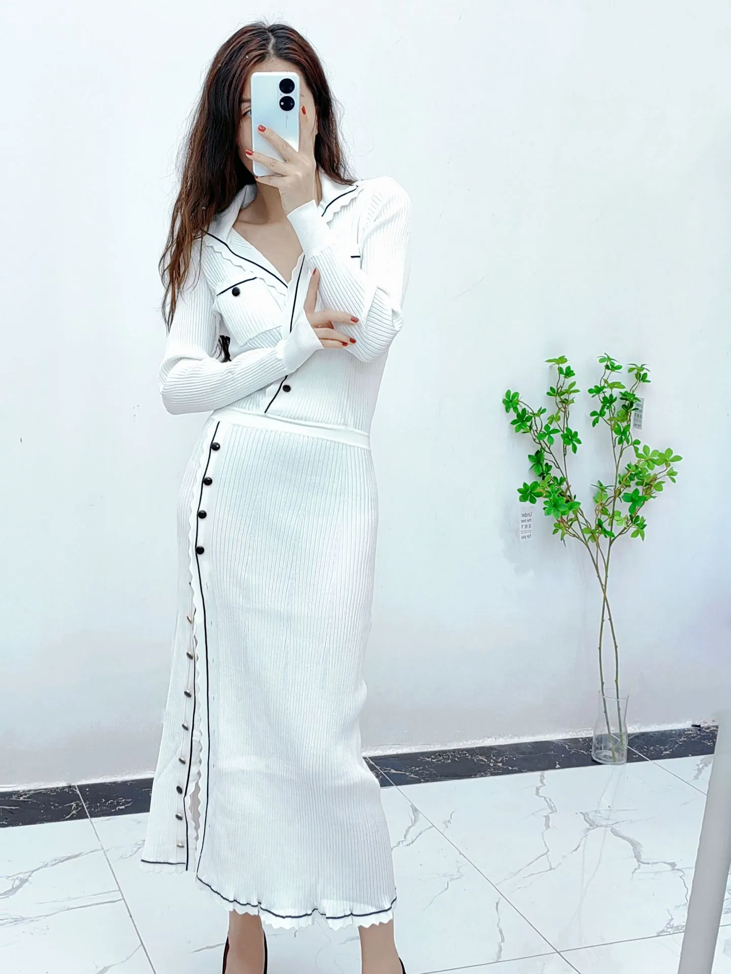 Self Portrait White Knitted Midi Dress With Pleated Button Front, Empire  Waist, And Side Slit  Womens A Line Dress For Summer Events From  Shunlifacai669, $65.74 In Bulk | DHgate.Com