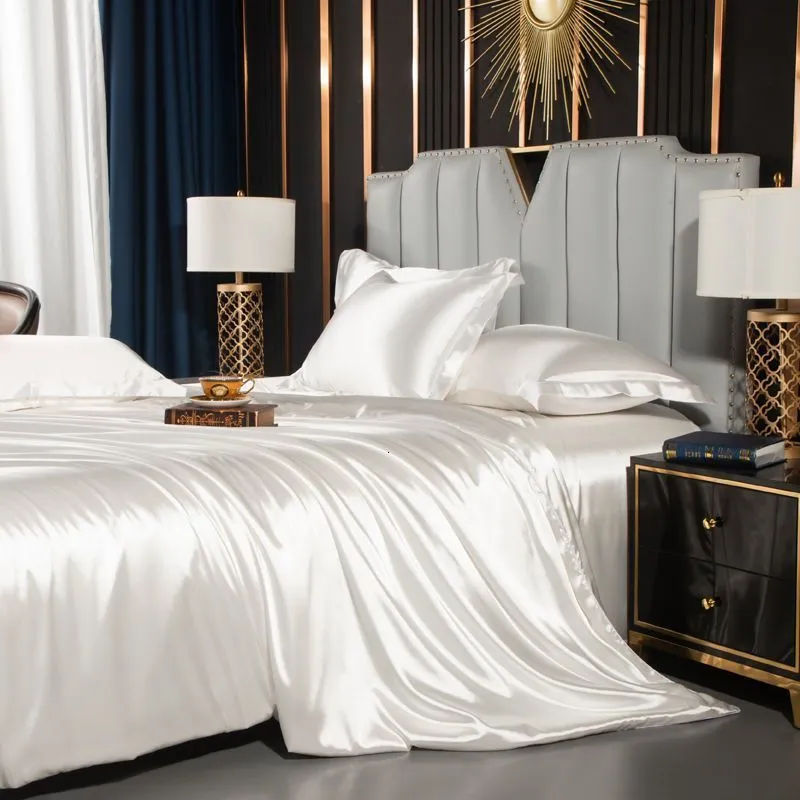 Zestawy pościeli satynowe satynowe rayon biała kołdra 220x240 Summer luksusowe podwójne łóżko para kołdra Królowa Królowa rozmiar zestaw 230807