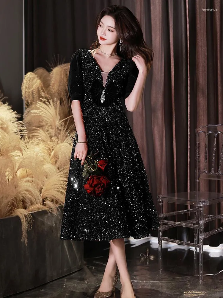 Abiti da festa Cocktail con paillettes nero Elegante scollo a V A-Line Lunghezza midi Donna Gwons da sera semi-formale