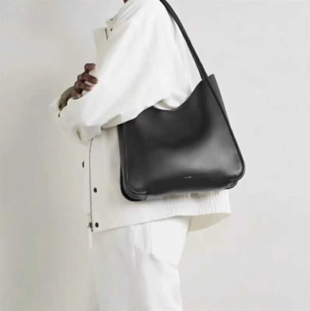 A mesma bolsa ROSE Park Chae-young Row Armpit bolsa de ombro em couro simétrico A moda combina com tudo