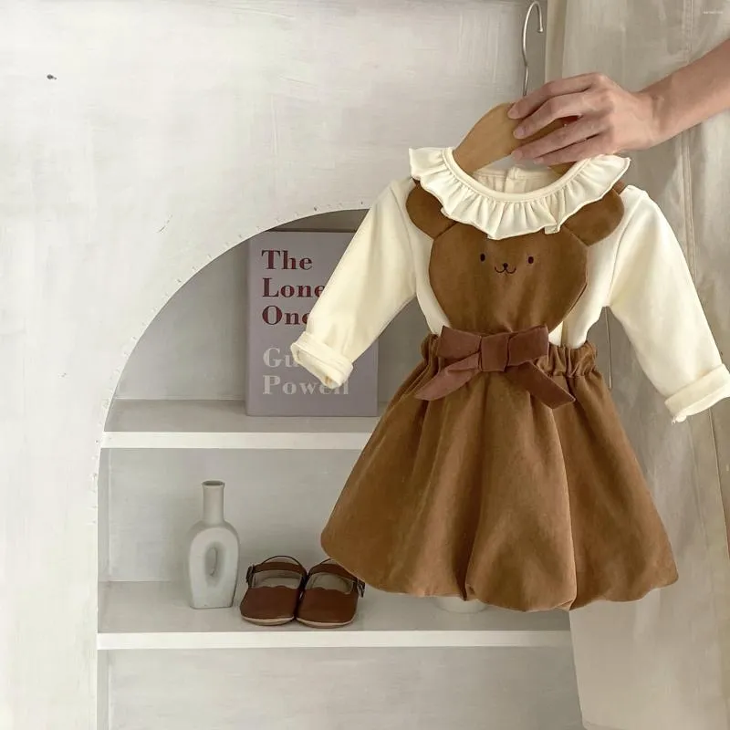 Ensembles de vêtements 7318 Ensemble de bébé 2023 Automne Infant Girl Suit Lotus Leaf Collar Bottinging Shirt Bars Strap Lantern Jupe