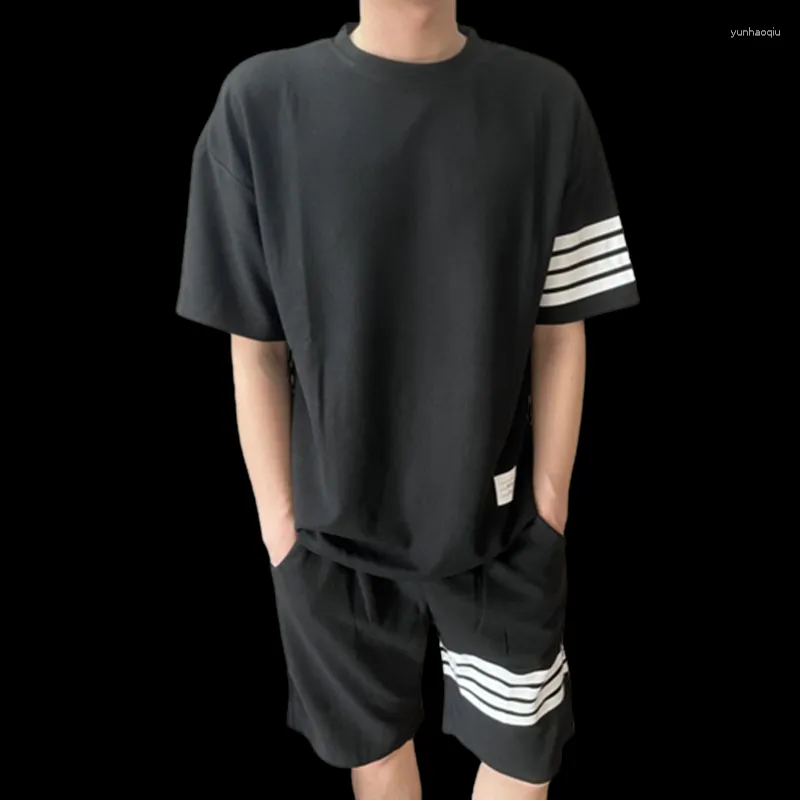 Survêtements pour hommes Ropa Corée Mode Hommes Vêtements Hommes 2023 Vêtements de créateurs Été 2 pièces Ensembles Outfit T-shirts à manches courtes Shorts