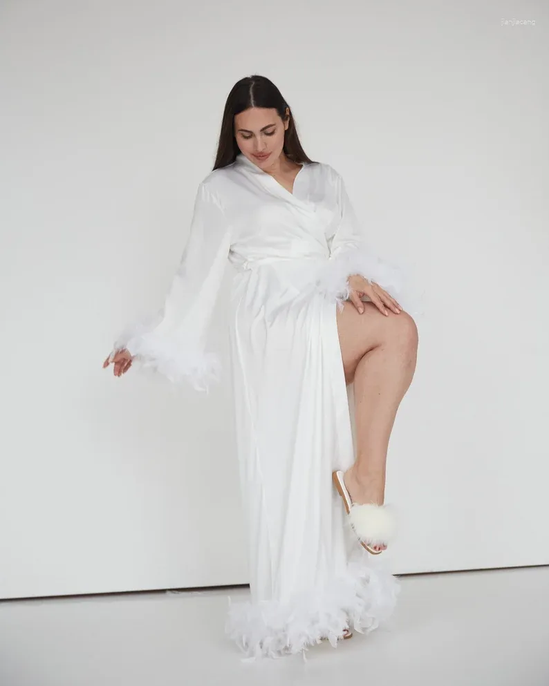 chinese dress ladies Elizabeth Lace Dressing Gown main image 0