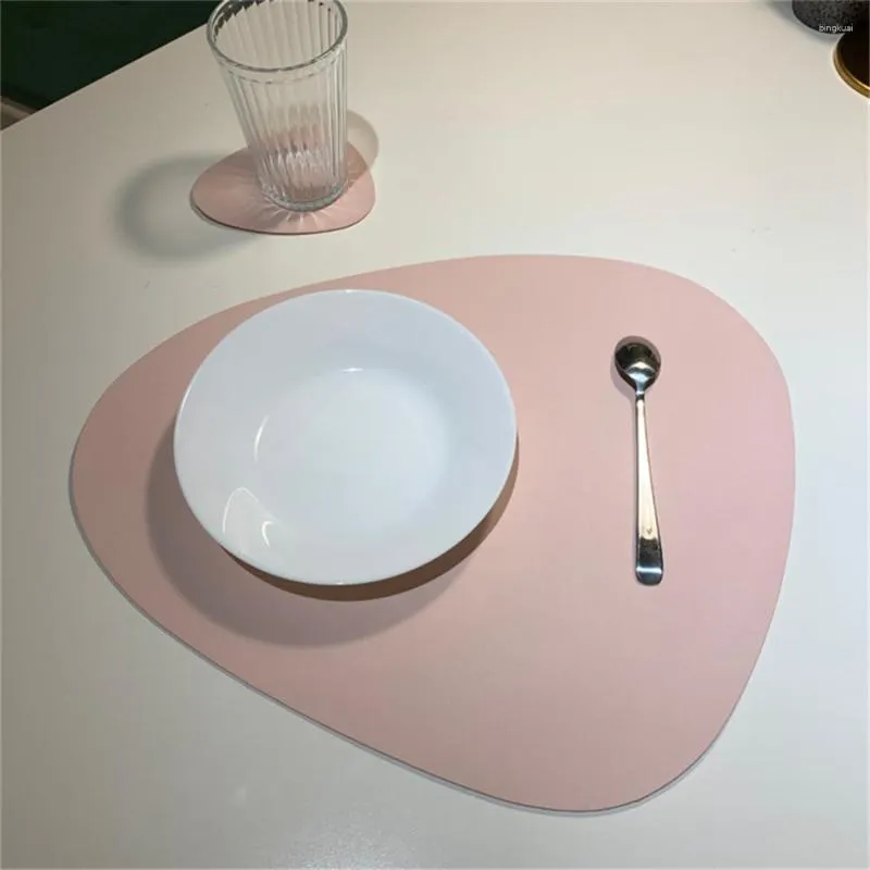 Placemats Chic PU Leer Servies Pad Waterdicht Warmte Isolatie Antislip Placemat Zacht Kaki Zwart Brwom Wasbare Kom 1PCS