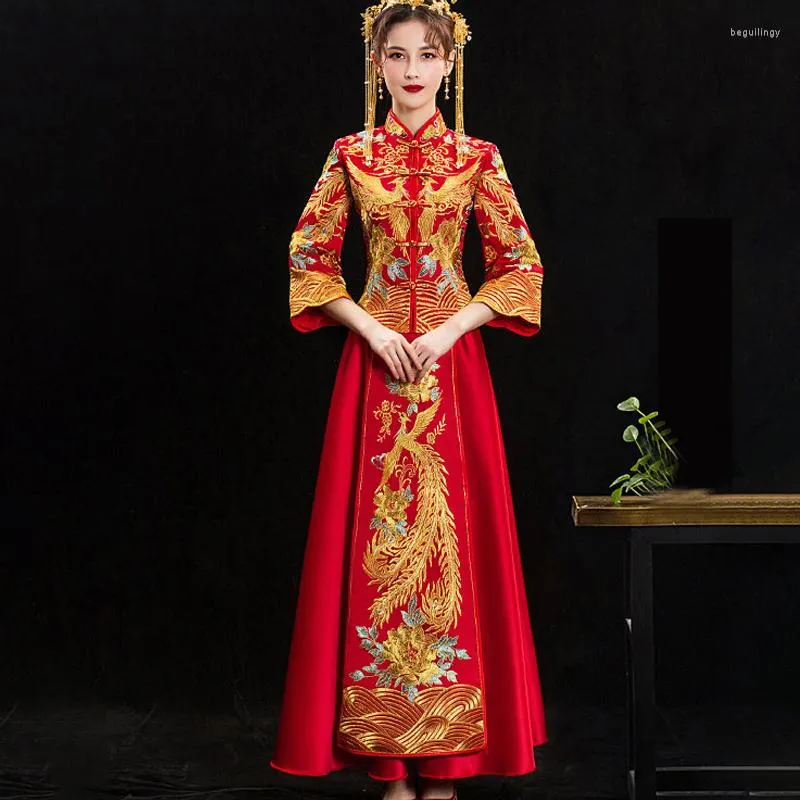 Etniska kläder traditionella kinesiska bröllopsklänningar med rött Phoenix broderi xiuhe utsökta qipao för kvinnor vintage tang kostym toast