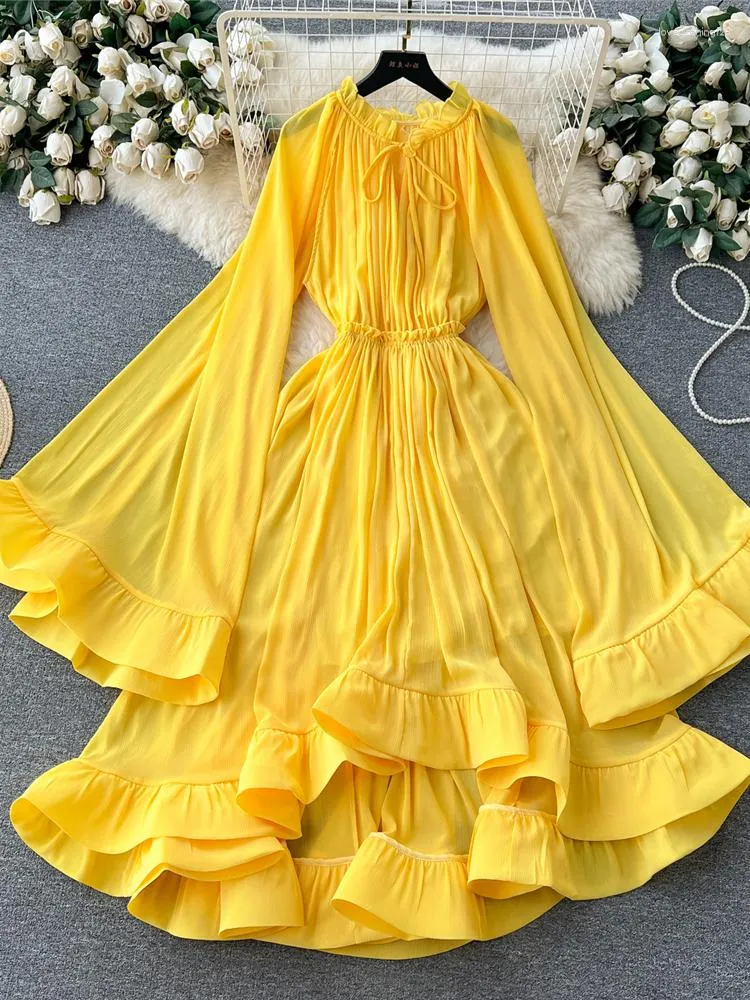 Vestidos Casuais Outono Vintage Feminino Vestido de Festa Ruffle Decote em V Elegante Flare Manga Extra Longa Cintura Alta Magro Maxi Robe Feminino Amarelo