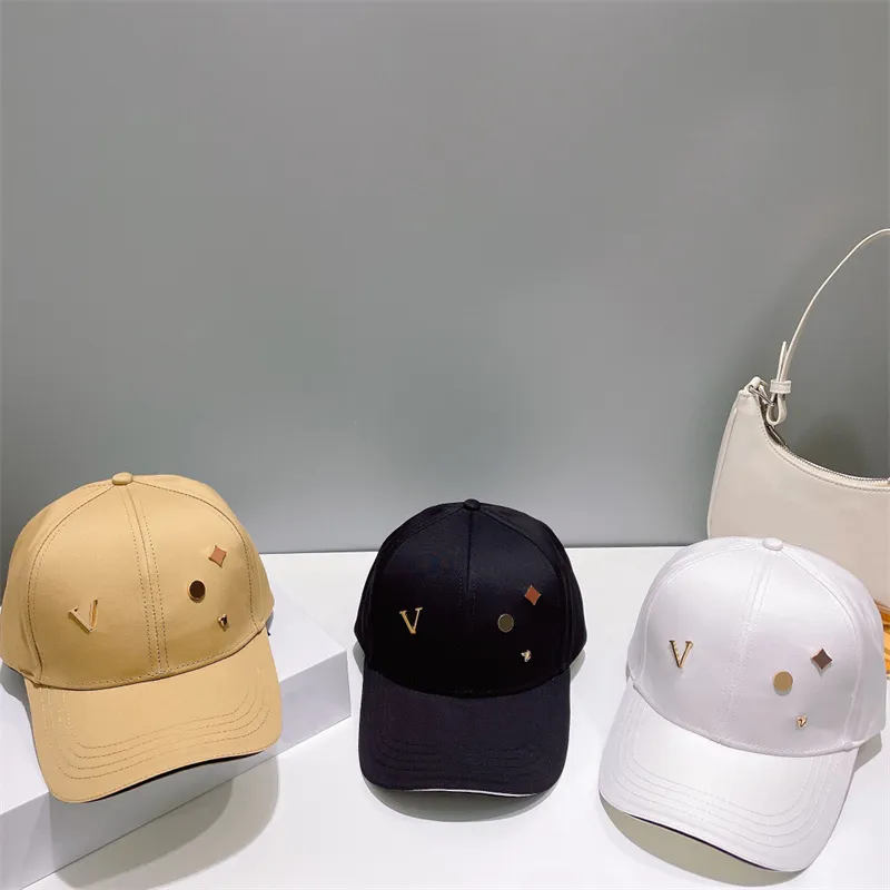 23デザイナー野球キャップ汎用マンボールキャップウーマンスンボンネットカジュアルストリートキャップヘッドギアスナップバックスポーツハット3色調整可能な帽子