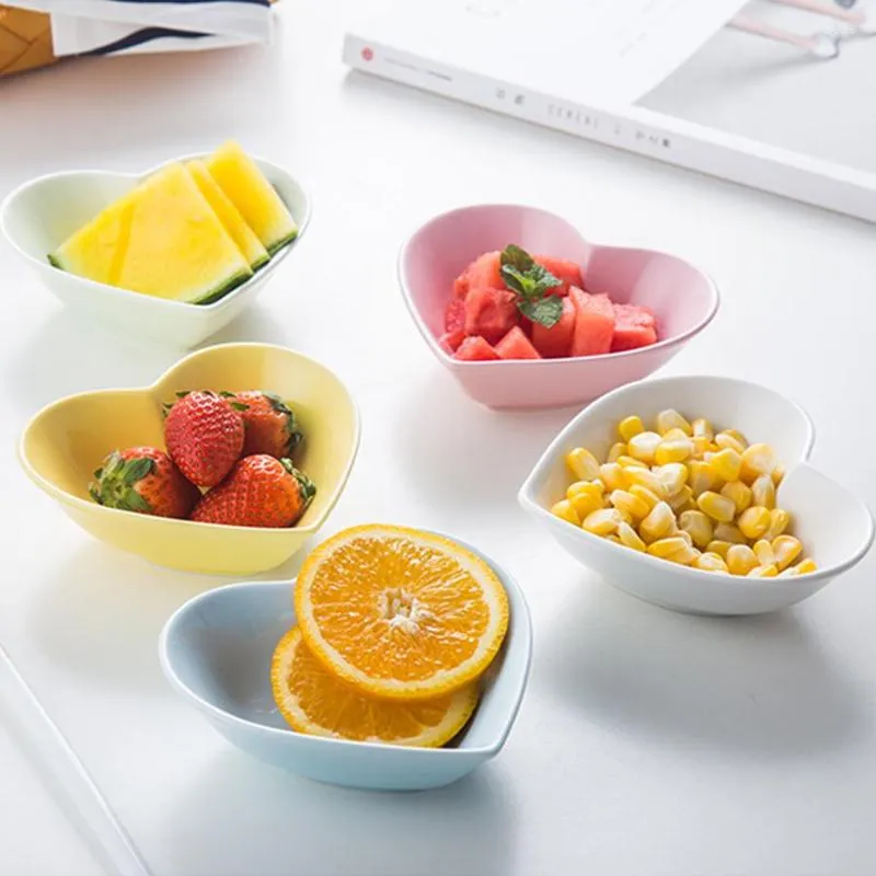 Tallrikar muzity keramisk efterrätt kärleksform design porslin glaserade snacks matar middag fruktplatta