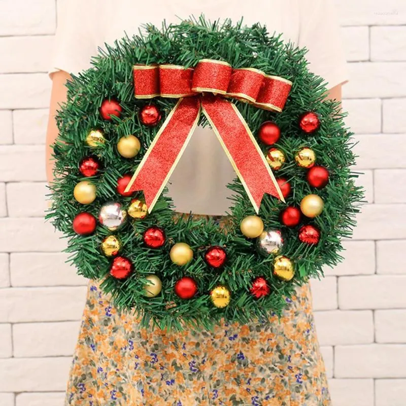 Dekorativa blommor julkrans med LED -ljus återanvändbar tallnål bowknot boll glödande för fest